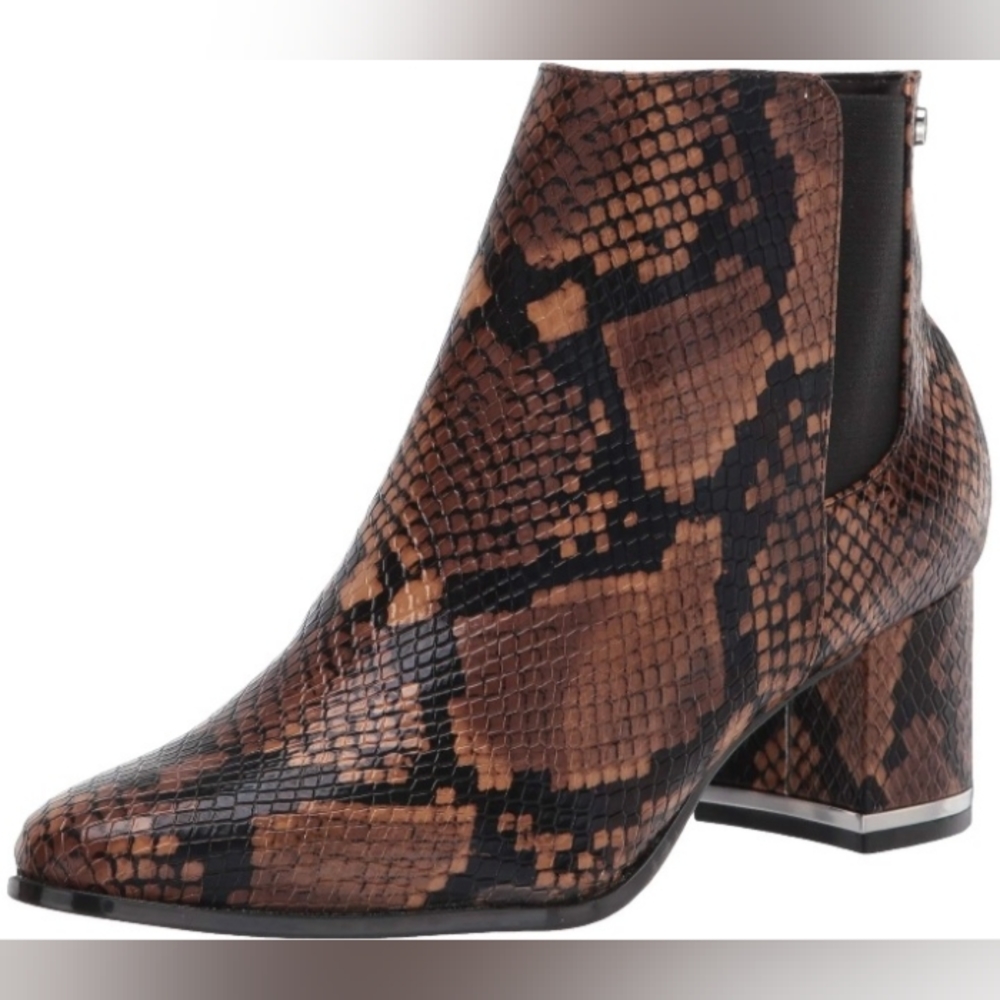 Calvin Klein... Fioranna Ankle Booties